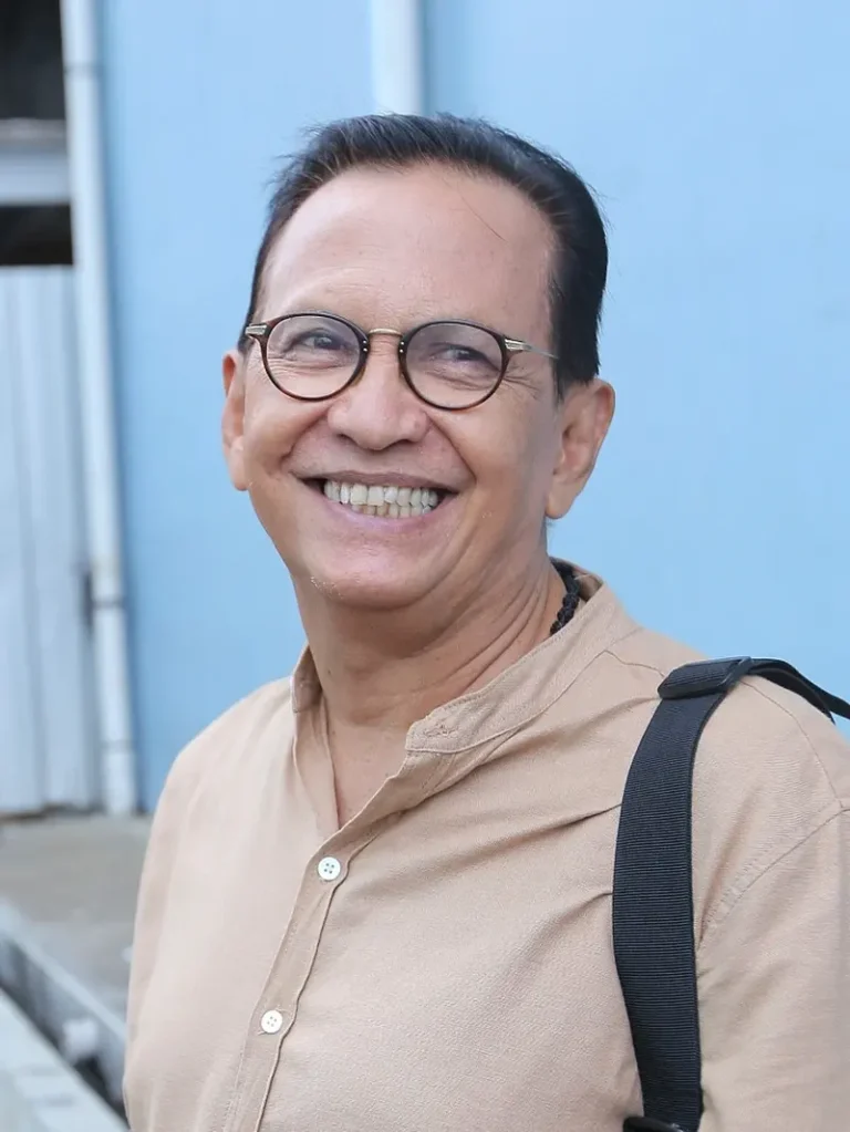 Kondisi Titiek Puspa Masih di ICU, Roy Marten Kenang Momen Kolaborasi