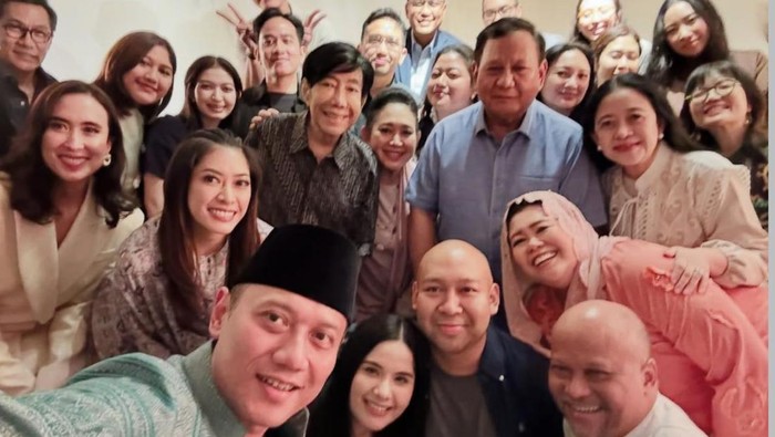 Prabowo bersama Didit Prabowo, Titiek Soeharto dan Anak-Anak Presiden RI lainnya. (instagram/@annisapohan)
