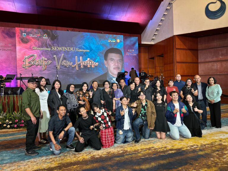 Titiek Bartje, Vina Panduwinata dan penyanyi lainnya. (ist)