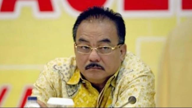 Teks Foto: Anggota DPR RI dari Fraksi Golkar, Robert J. Kardinal. (ist)