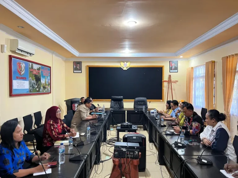 Teks Foto: Rapat koordinasi persiapan pengiriman 200 ekor Sapi asal Merauke. (ist)