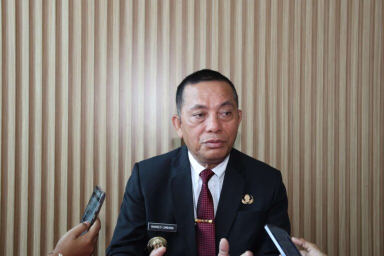 Teks Foto : Pj Gubernur Papua, Ramses Limbong. (ist)