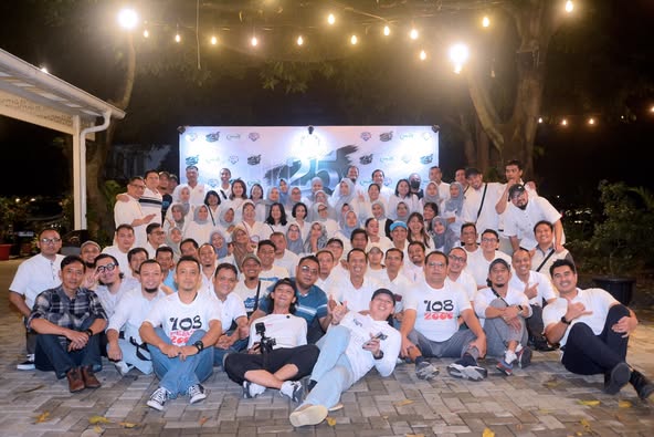 Teks Foto: Reuni Angkatan 2000 yang ke-25 Tahun, SMAN 108 Jakarta. (ist)