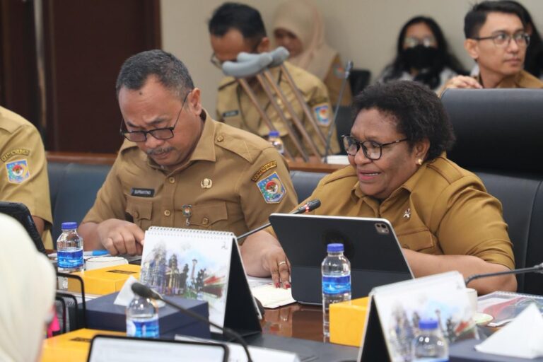 Teks Foto: Wamendagri Ribka Haluk. (ist)