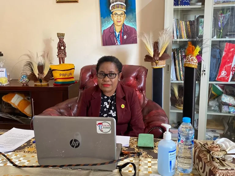 Dr. Netty Naomi Howay. (ist)