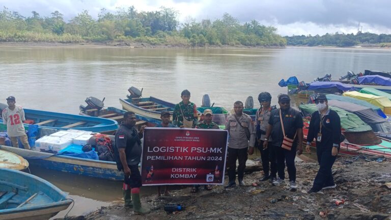 Teks Foto: Polres Boven Digoel Laksanakan Pengamanan Logistik PSU Pilkada 2024. (ist)