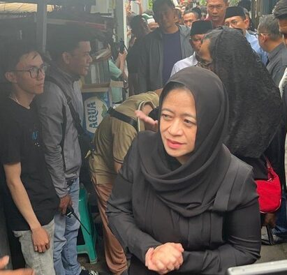 Teks Foto: Puan Maharani melayat ke rumah duka Affan Kurniawan. (ist)