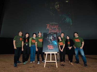 Teks Foto: Para pemain film 'Tumbal Darah'. (ist)
