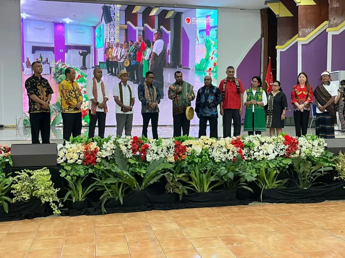 Teks Foto: Perkumpulan Rumah Besar Flobamora Kabupaten Manokwari menggelar Festival Budaya. (ist)