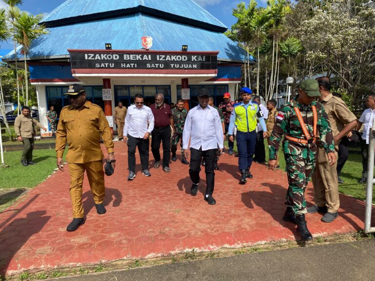 Teks Foto: Gubernur Papua Selatan Bertolak ke Distrik Wanam. (ist)