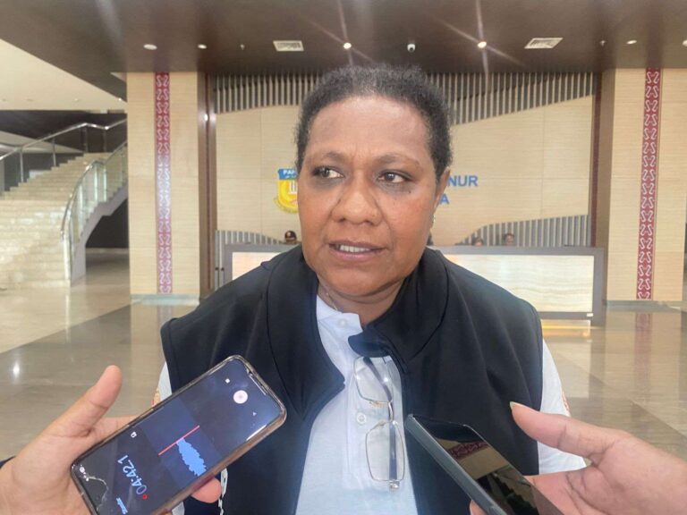 Teks Foto: Pelaksana Tugas Kepala Dinas Olahraga dan Pemuda Papua, Sonya Monim. (ist)