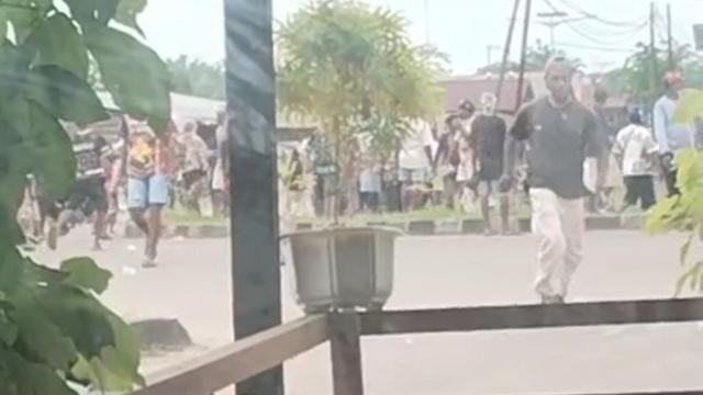 Teks Foto: Unjuk rasa di Tanah Merah, ibu kota Boven Digoel Papua. (ist)