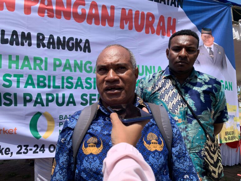 Teks Foto: Kepala Seksi Distribusi dan Cadangan Pangan Dinas Pertanian Provinsi Papua Selatan, Jacobus Kandenapa. (ist)