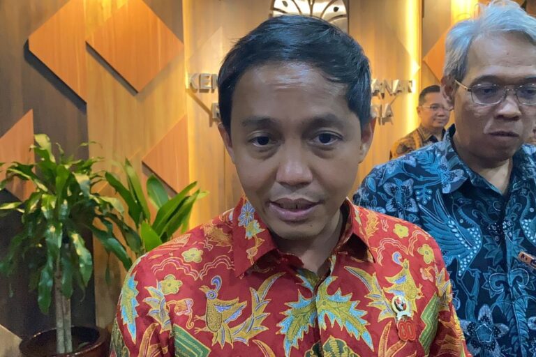 Teks Foto: Menteri Kehutanan (Menhut), Raja Juli Antoni. (ist)