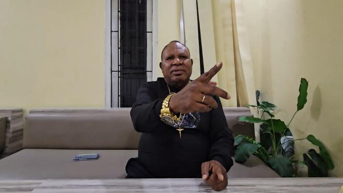 Ketua Umum LEMASUMOPA, Thomas Sondegau. (ist)