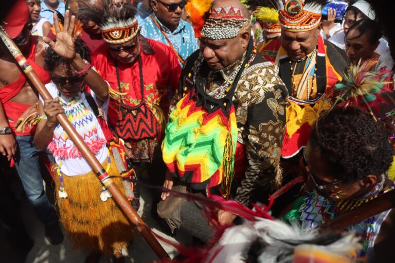 Teks Foto: Gubernur Papua, Matius Fakhiri, dan Wakil Gubernur Aryoko Rumaropen. (ist)