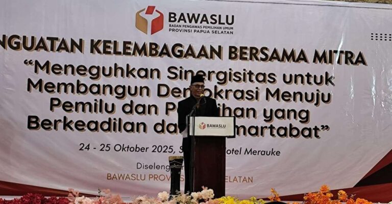 Teks Foto: Ketua Bawaslu Provinsi Papua Selatan, Marman. (ist)