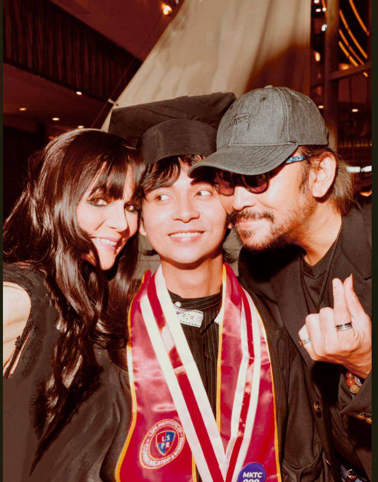 Teks Foto: Mohammad Arsyil Azhiim, Lia Waroka dan Henry Restoe Poetra. (ist)