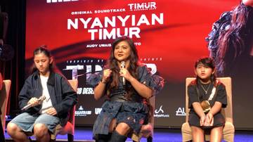 Teks Foto: Penyanyi Audy Uwais dan lainnya. (ist)