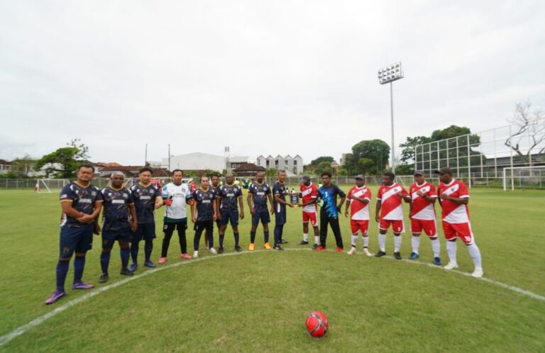 Teks Foto: Tim Papua Tengah, Garuda Emas U-60. (ist)