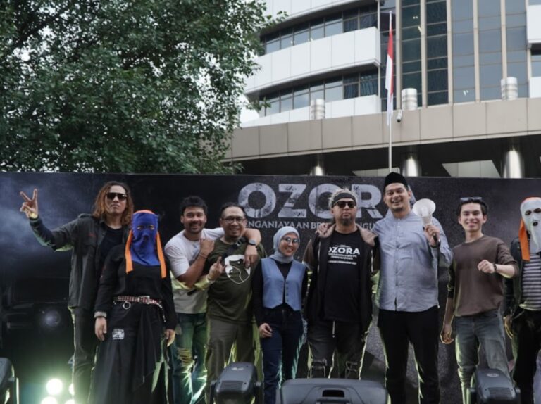 Teks Foto: Anggy Umbara dan lainnya. (ist)