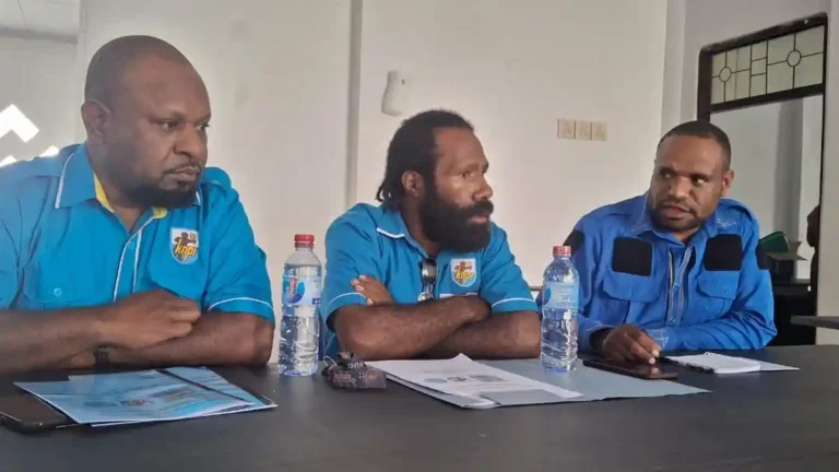 Teks Foto: Dewan Pengurus Daerah (DPD) KNPI Papua Pegunungan Dolpinus Weya (Ketua Harian) dan lainnya. (ist)