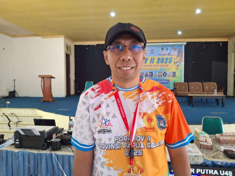 Teks Foto: Hendrik Mahuse, Ketua Panitia Porprov II Papua Selatan. (ist)