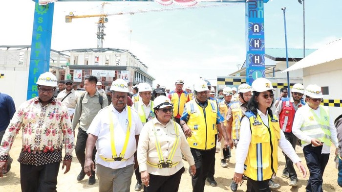 Teks Foto: Wakil Menteri Dalam Negeri (Wamendagri), Ribka Haluk dan lainnya. (ist)