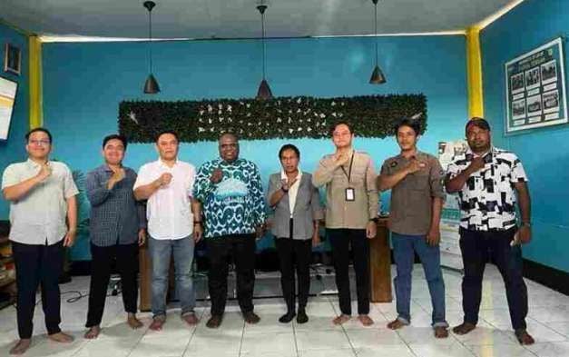 Teks Foto: PLN UP2K Papua Tengah Peningkatan Jam Nyala Listrik Percepat Pemerataan listrik di Kabupaten Intan Jaya. (ist)
