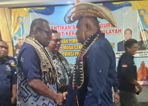 Teks Foto: Bupati Merauke dan Diaspora NTT. (ist)