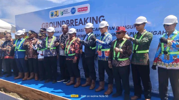 Teks Foto: Gubernur Papua Tengah, Meki Nawipa. (ist)