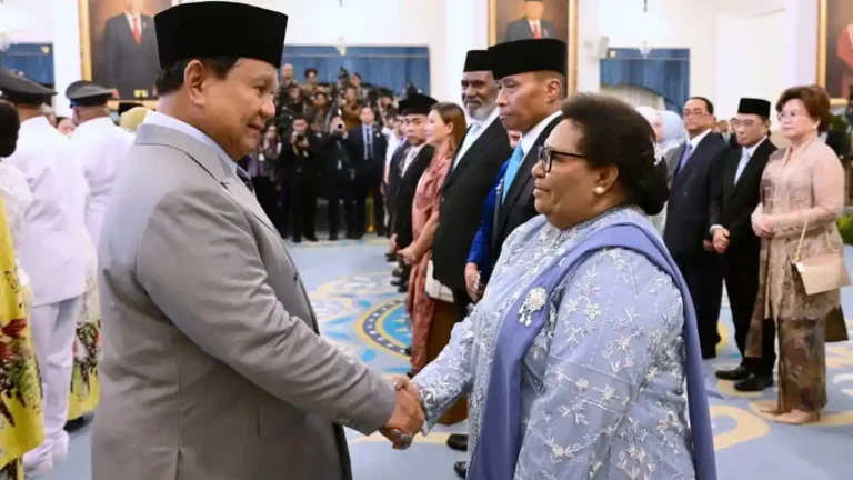 Teks Foto: Prabowo Subianto dan lainnya. (ist)