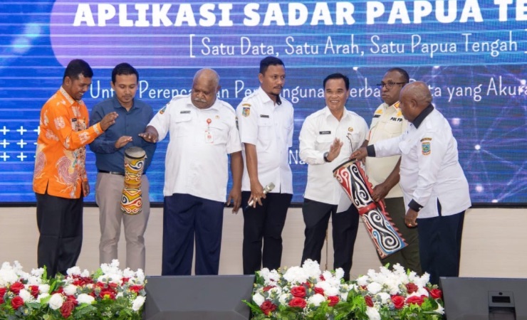 Teks Foto: Jajaran Pemprov Papua Tengah. (ist)