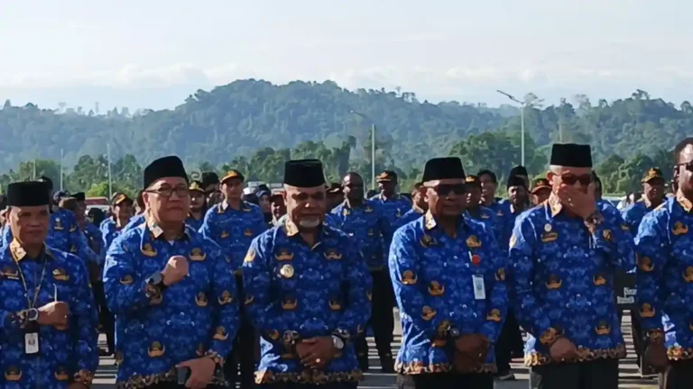 Wakil Gubernur Provinsi Papua Tengah, Deinas Geley dan lainnya. (ist)
