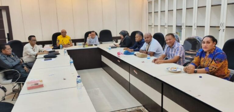 Teks Foto: Anggota DPR Papua. (ist)