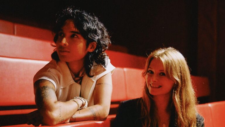 Teks Foto: Julio Rionaldo dan Alyssa Lozovskaya. (ist)