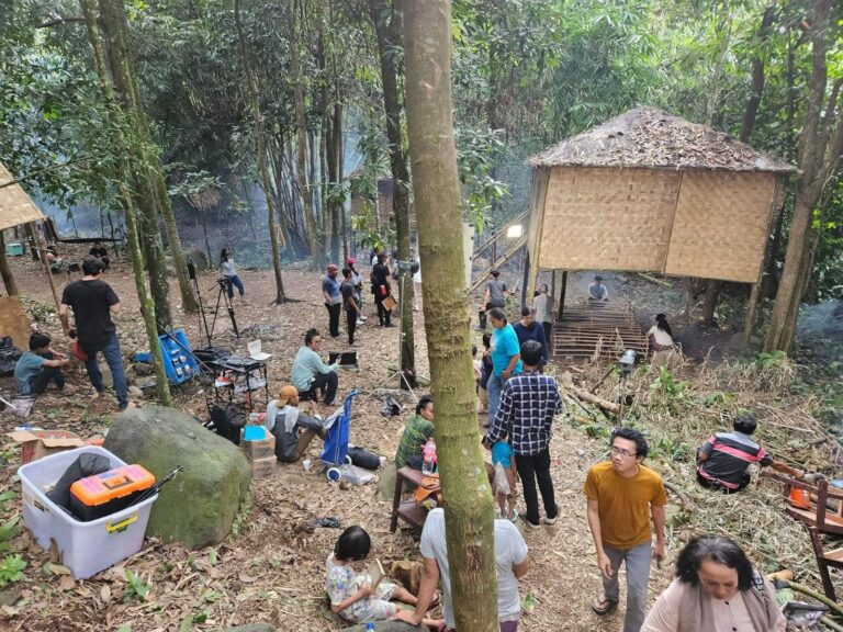 Teks Foto: Para pemain film 'Kolong Mayit'. (ist)