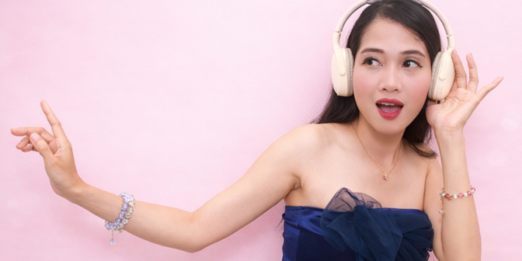 Teks Foto: Penyanyi Kintan. (ist)