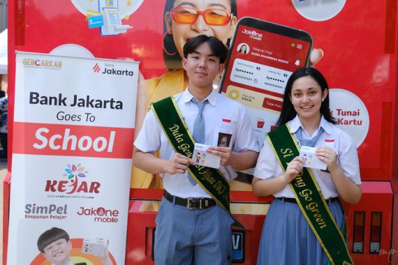 Teks Foto: KEJAR 2026 yang digelar Bank Jakarta bersama OJK mendapat sambutan positif dari para siswa SMAN 28 Jakarta. (ist)