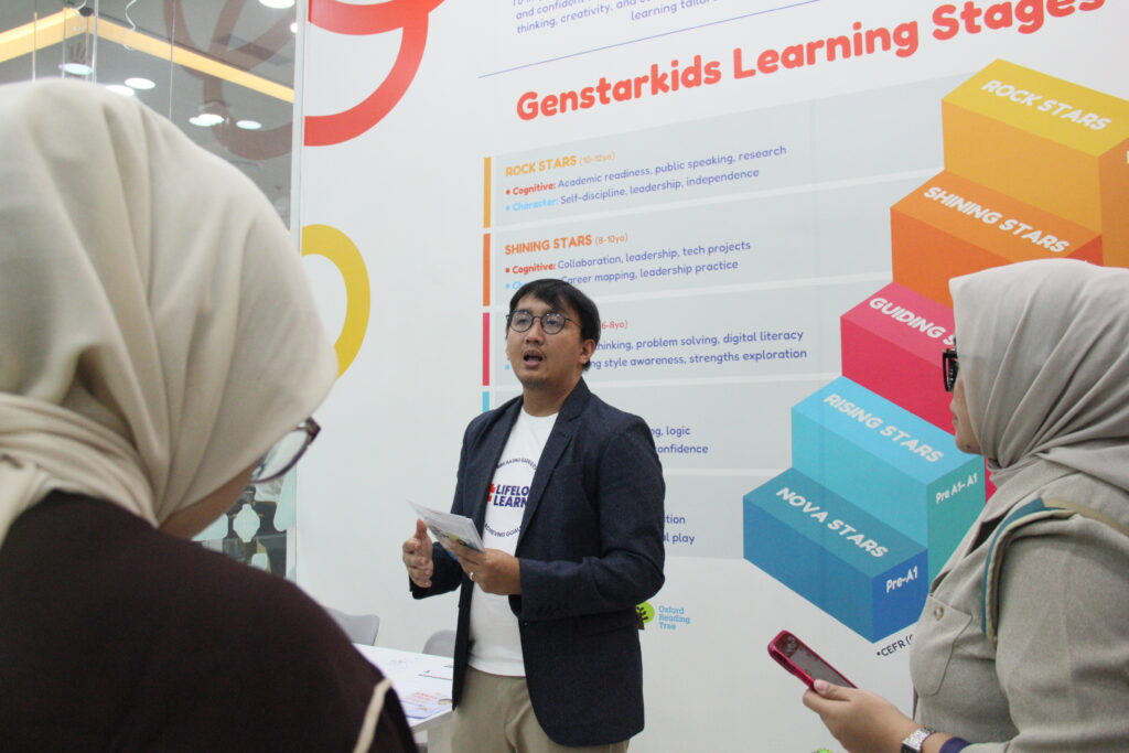Teks Foto : Peluncuran Genstarkids. (ist)
