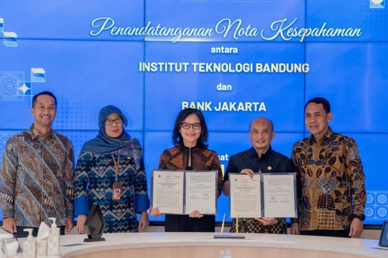 Teks Foto: Bank Jakarta dan ITB. (ist)