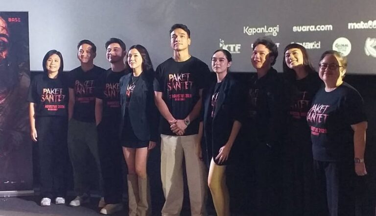 Teks Foto: Para Pemain Film 'Paket Santet'. (mia)