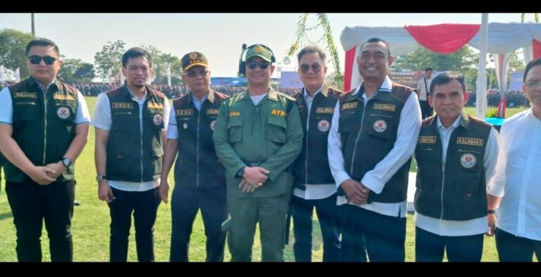 Teks Foto: Prof Reda Manthovani dan lainnya. (ist)