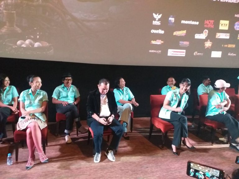 Teks Foto: Para Pemain Film 'Rambut Sewu: Satu Langkah Getih'. (mia)